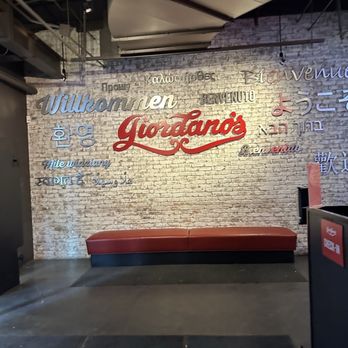 Giordano's - Interior - Pizza Near Me - Chicago, Illinois Giordano's - Interior - Pizza Near Me - Chicago, Illinois