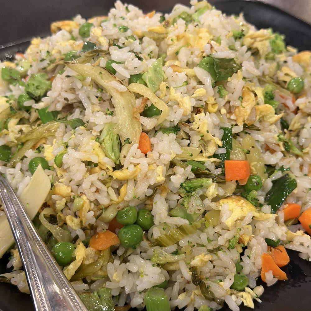 Home Eat - 82 Vegetable & Egg Fried Rice 鸡蛋素炒饭 - Chinese Near Me - Fremont, California Home Eat - 82 Vegetable & Egg Fried Rice 鸡蛋素炒饭 - Chinese Near Me - Fremont, California