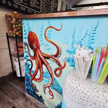Tru Nature Juice Bar - As you wait for your order, you can and enjoy this incredible mural. - Juice Bars & Smoothies Near Me - Long Beach, California Tru Nature Juice Bar - As you wait for your order, you can and enjoy this incredible mural. - Juice Bars & Smoothies Near Me - Long Beach, California