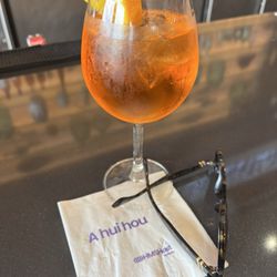 Daniel K Inouye International Airport - HNL - Aperol spritz