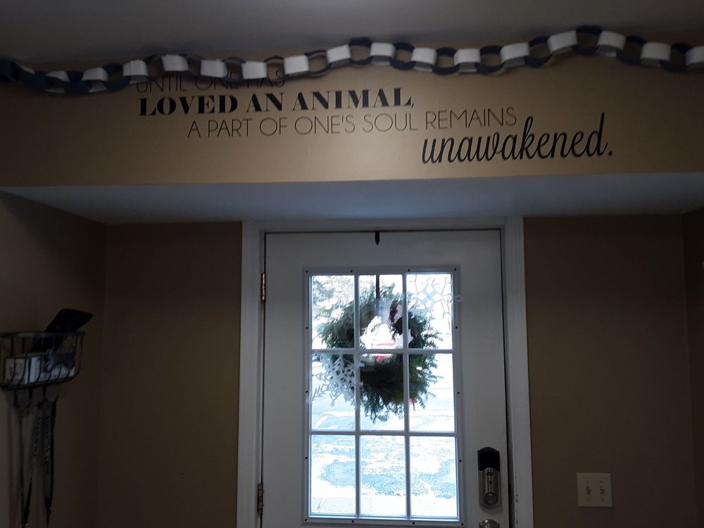 CEDAR CREEK VETERINARY CLINIC 26 Photos & 12 Reviews 2295 N