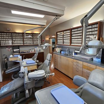 Lee Steve, DDS, MS - Orthodontist Creating Beautiful Smiles - Patient Treatment Room - Orthodontists Near Me - Placentia, California Lee Steve, DDS, MS - Orthodontist Creating Beautiful Smiles - Patient Treatment Room - Orthodontists Near Me - Placentia, California