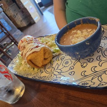 Casa de Tres Reyes - Mexican Near Me - Des Peres, Missouri