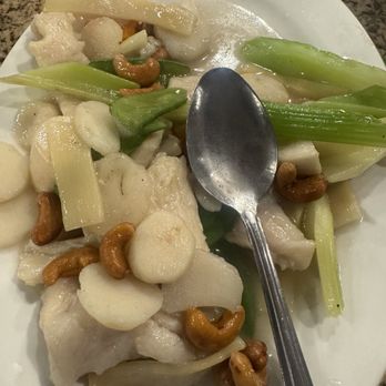 Imperial Mandarin Restaurant - Cashew chicken - Dim Sum Near Me - San Diego, California Imperial Mandarin Restaurant - Cashew chicken - Dim Sum Near Me - San Diego, California