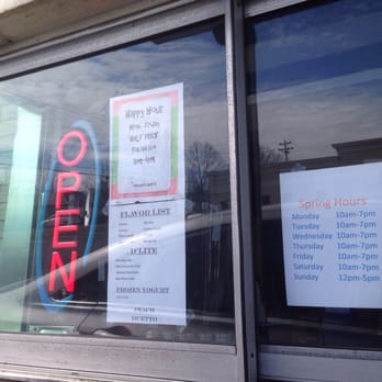 Nick's Italian Ice - a sign in the window - Shaved Ice Near Me - Crossville, Tennessee Nick's Italian Ice - a sign in the window - Shaved Ice Near Me - Crossville, Tennessee