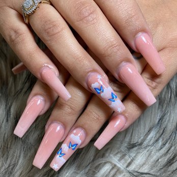 Molo's Nail - Nails by chichi - Nail Technicians Near Me - El Monte, California
