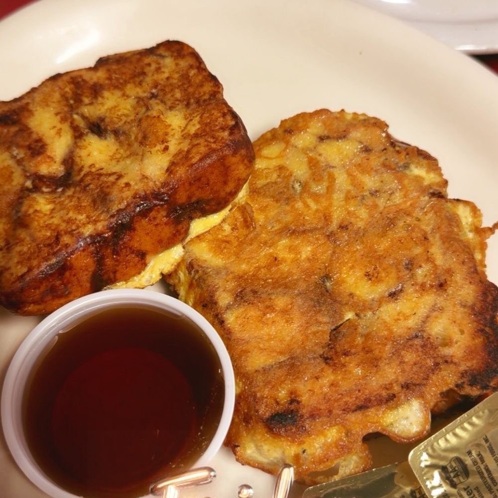 Cricket Country Kitchen - Grandma French toast - Breakfast & Brunch Near Me - Sacramento, California Cricket Country Kitchen - Grandma French toast - Breakfast & Brunch Near Me - Sacramento, California