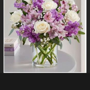 Conroy's Flowers - Lovely lavender bouquet - Florists Near Me - Redondo Beach, California Conroy's Flowers - Lovely lavender bouquet - Florists Near Me - Redondo Beach, California
