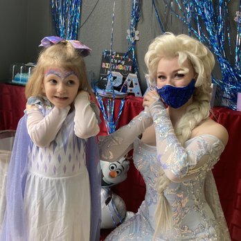 Princess Parties USA - Princess Poses With Elsa - Party Characters Near Me