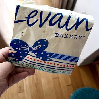 Levain Bakery - Bakeries Near Me - Chicago, Illinois