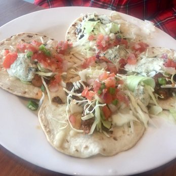 Earls Kitchen + Bar - New American Near Me - Orlando, Florida Earls Kitchen + Bar - New American Near Me - Orlando, Florida