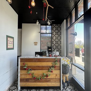 Kitchen Nail Bar - Coleman - Front desk area - Nail Salons Near Me - San Jose, California
