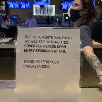 Buffalo Wild Wings - American Near Me - Santee, California