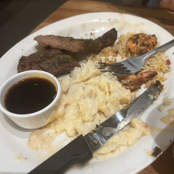 Cheddar's Scratch Kitchen - Top Sirloin Steak & Shrimp - American Near Me - Orlando, Florida