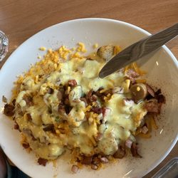 Sunset Grill - Breakfast poutine