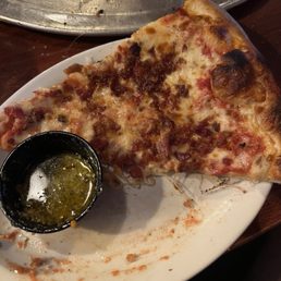 Bacon pizza with garlic butter Bacon pizza with garlic butter