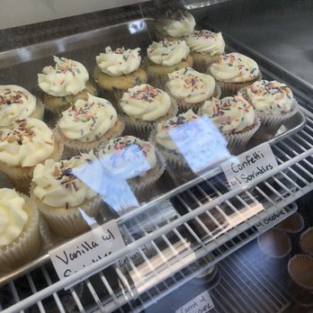 Jojo's Bakery - Cupcakes :D - Custom Cakes Near Me - Placerville, California
