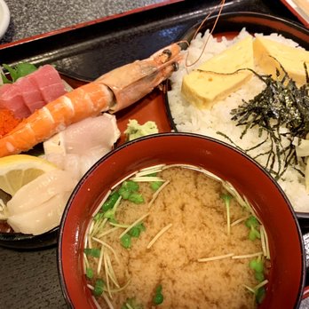 Yohei Sushi Restaurant - No order this dish at lunch this is Not worth $27! - Sushi Bars Near Me - Honolulu, Hawaii