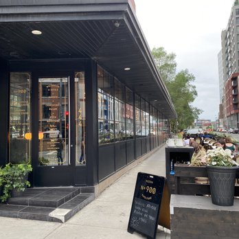 N° 900 - Pizza Near Me - Montreal, Quebec N° 900 - Pizza Near Me - Montreal, Quebec