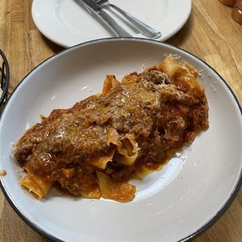 OSTE - PAPPARDELLE ALLA VACCINARA - Italian Near Me - Los Angeles, California