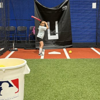 EDGE Athletics - Live pitching with a bucket of TruFlight training softballs. - Batting Cages Near Me - Chino, California EDGE Athletics - Live pitching with a bucket of TruFlight training softballs. - Batting Cages Near Me - Chino, California