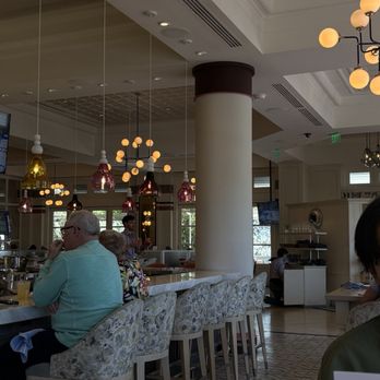 Bottiglia - Bar area - Italian Near Me - Henderson, Nevada