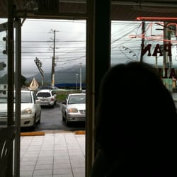 Isamar Bakery - View looking outside