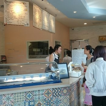 L'uxweet - Bakeries Near Me - Tustin, California