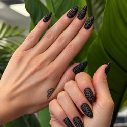 Art Glow Nails