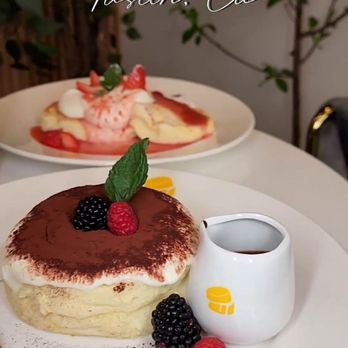 Fluffy Fluffy - Desserts Near Me - Tustin, California
