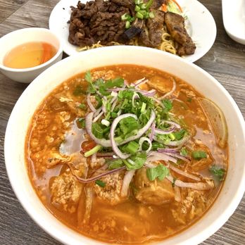Ben Tre - Crab & Tomato Noodle Soup (bún riêu) - Vietnamese Near Me - San Francisco, California