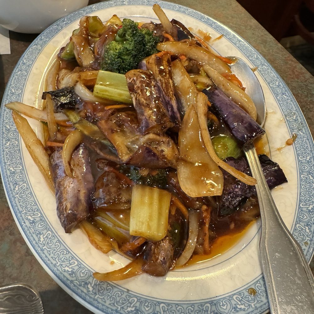 Ming's Restaurant - Chinese Eggplant with Garlic Sauce - Chinese Near Me - Hatboro, Pennsylvania Ming's Restaurant - Chinese Eggplant with Garlic Sauce - Chinese Near Me - Hatboro, Pennsylvania