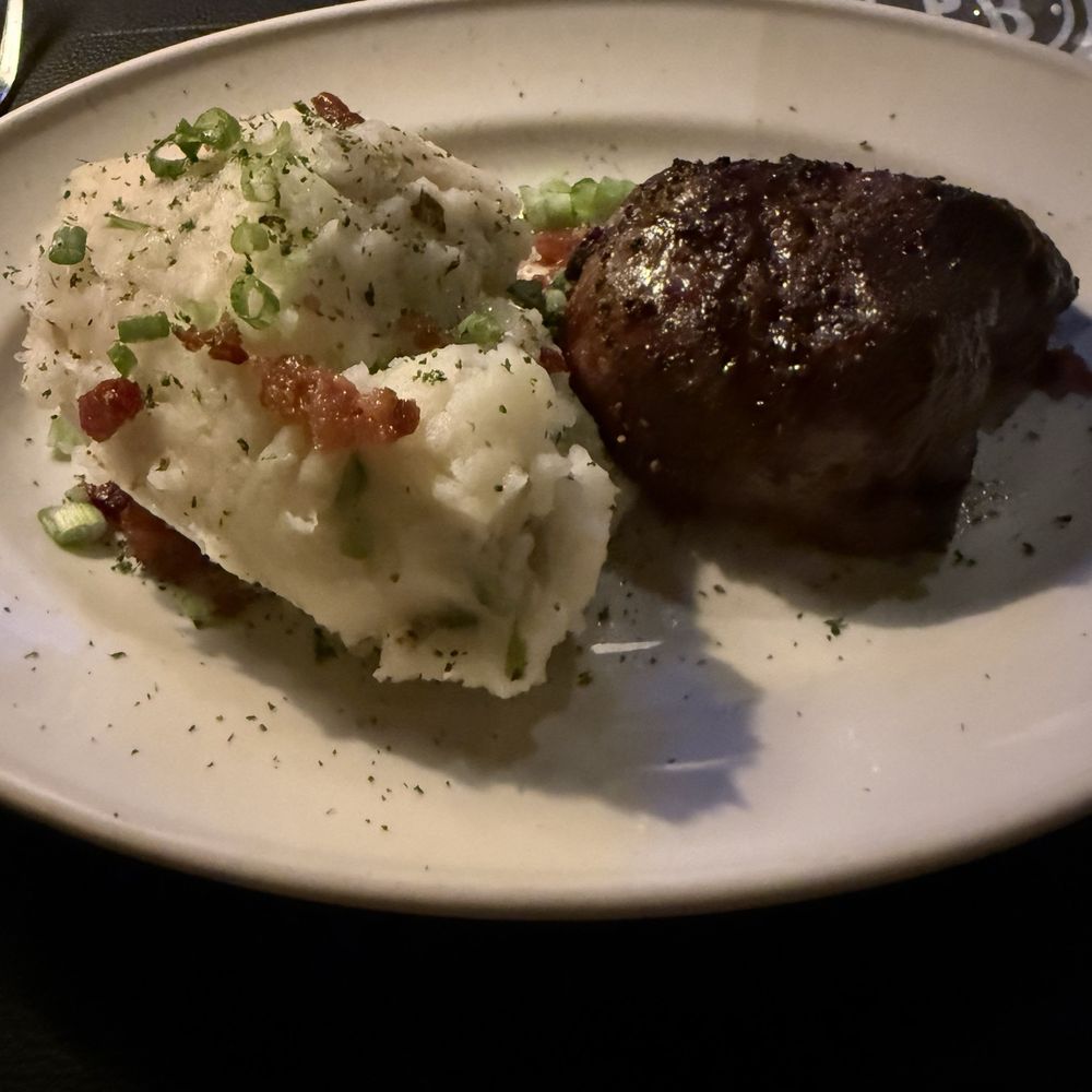 Pappas Bros. Steakhouse - Steak and Mashed Potatoes - Steakhouses Near Me - Houston, Texas Pappas Bros. Steakhouse - Steak and Mashed Potatoes - Steakhouses Near Me - Houston, Texas