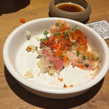 Gi-Jin - Sushi Bars Near Me - Pittsburgh, Pennsylvania