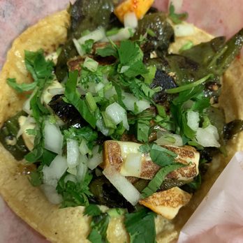 Tacotlan - Taco de rajas con queso - Mexican Near Me - Chicago, Illinois Tacotlan - Taco de rajas con queso - Mexican Near Me - Chicago, Illinois