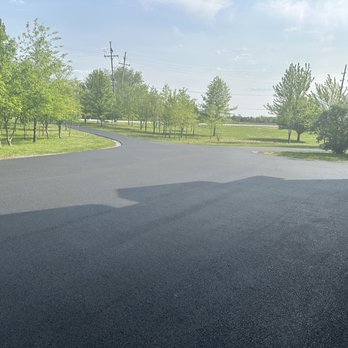 Guardian Asphalt Protection and Maintenance - Snow Removal Near Me - Aurora, Illinois Guardian Asphalt Protection and Maintenance - Snow Removal Near Me - Aurora, Illinois