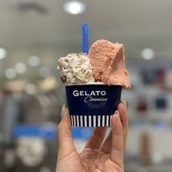 Gelato Cimmino - Cookies and cream, strawberry 6 oz $8.50