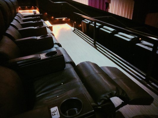 Citadel Mall Stadium 16 2072 Sam Rittenberg Blvd Charleston Sc Movie Theatres Mapquest