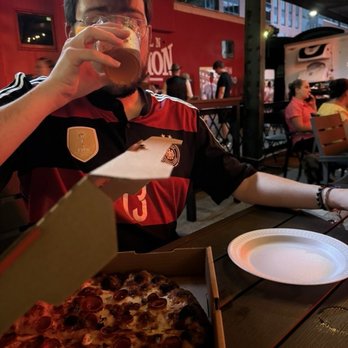 Kinkaider - pepperoni pizza - Breweries Near Me - Lincoln, Nebraska Kinkaider - pepperoni pizza - Breweries Near Me - Lincoln, Nebraska