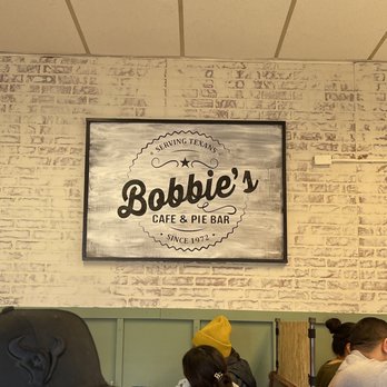 Bobbie's Southern Kitchen - American Near Me - San Antonio, Texas