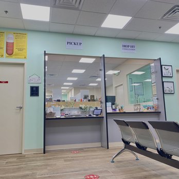 Gencare Pharmacy - Our lobby. - Pharmacy Near Me - Tustin, California Gencare Pharmacy - Our lobby. - Pharmacy Near Me - Tustin, California