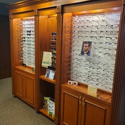 Family Eye Care Associates