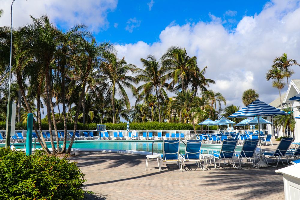 HILLSBORO CLUB 28 Photos & 12 Reviews 901 Hillsboro Mile, Hillsboro