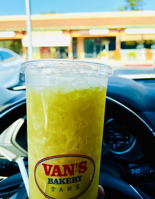 Van’s Bakery by null