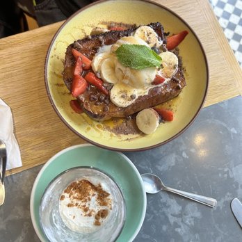 Brown & Rosie - French toast - Cafes Near Me - London, XGL
