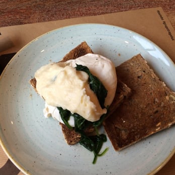 Bar Lobo - My disgusting eggs florentine Benedict - Bars Near Me - Barcelona, B Bar Lobo - My disgusting eggs florentine Benedict - Bars Near Me - Barcelona, B