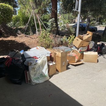 Jez Junk Away Solutions - Lots of junk to move - Junk Removal & Hauling Near Me Jez Junk Away Solutions - Lots of junk to move - Junk Removal & Hauling Near Me