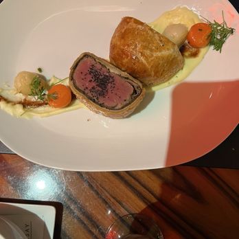Gordon Ramsay Steak - Beef Wellington - Steakhouses Near Me - Las Vegas, Nevada