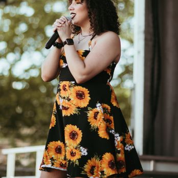 Aida Visuals - Session Photography Near Me