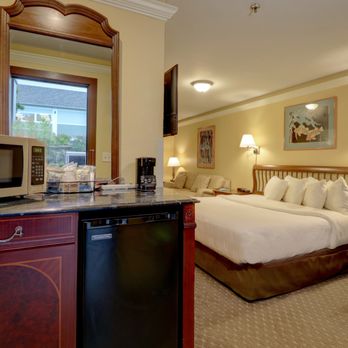 Senator Inn & Spa - One King - Massage Therapy Near Me - Augusta, Maine Senator Inn & Spa - One King - Massage Therapy Near Me - Augusta, Maine
